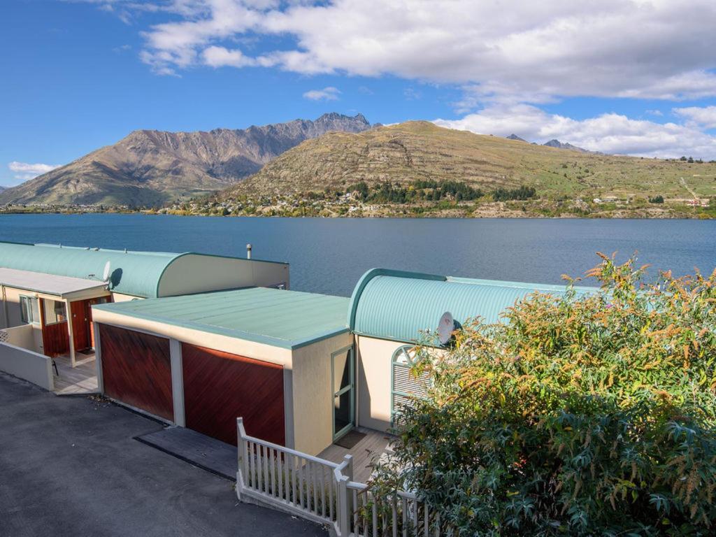 Lakefront Living At Remarkables Retreat - Unit 4 Queenstown Exterior photo