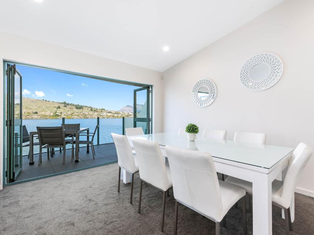 Lakefront Living At Remarkables Retreat - Unit 4 Queenstown Exterior photo
